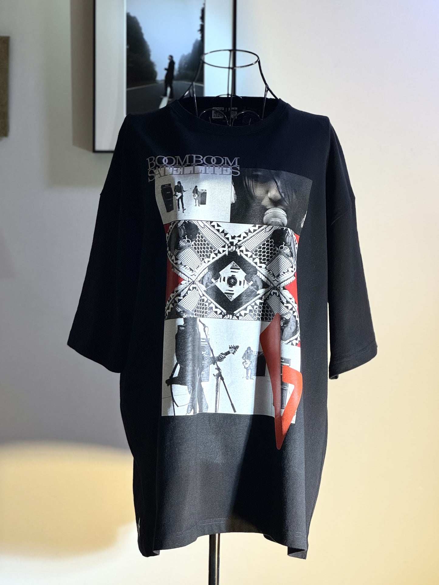 BOOM BOOM SATELLITES × THE SPELLBOUND “Kick it out” Memorial Tee【10/10公演後オンライン発売開始】