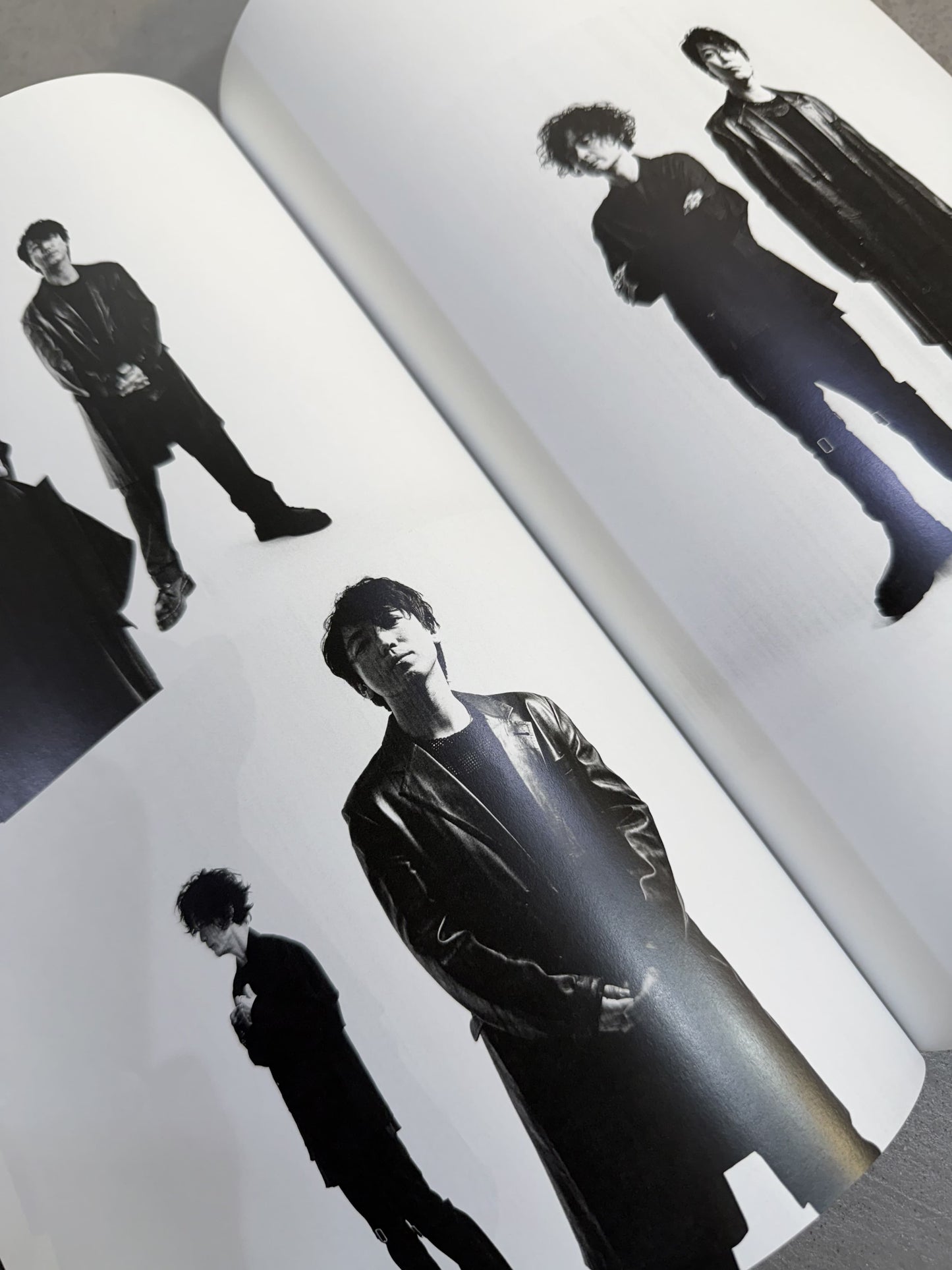 結成五周年記念写真集 “THE SPELLBOUND 2020-2025”