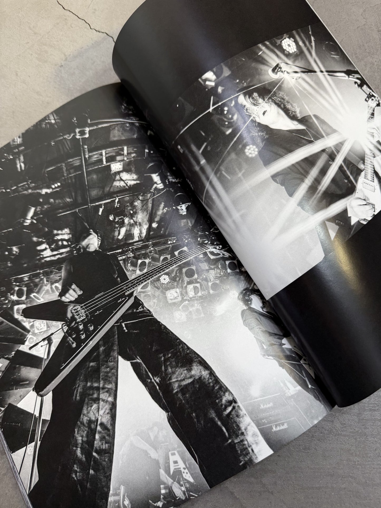 結成五周年記念写真集 “THE SPELLBOUND 2020-2025”