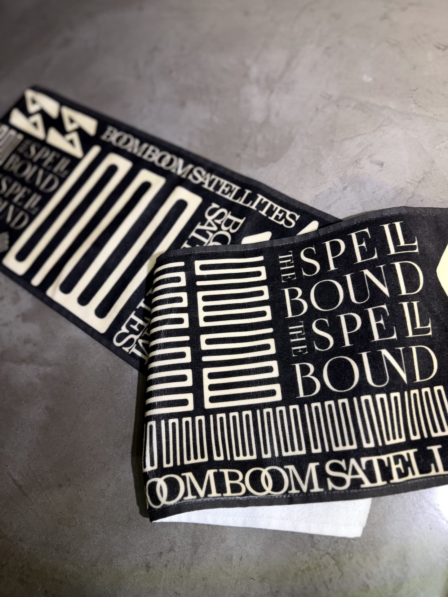 THE SPELLBOUND×BOOM BOOM SATELLITES
コラボマフラータオル2026