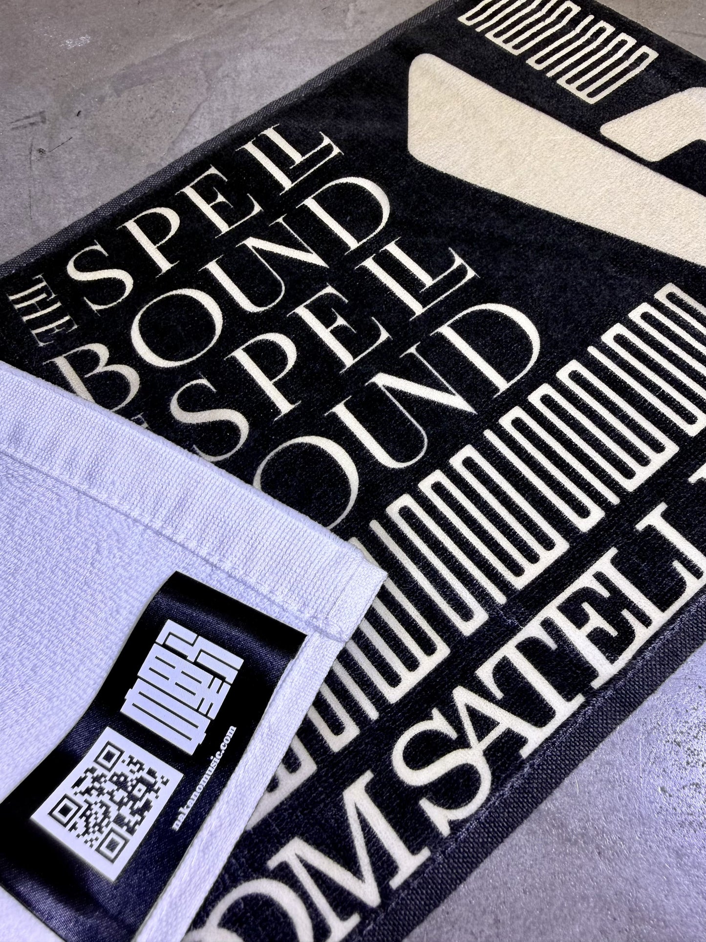 THE SPELLBOUND×BOOM BOOM SATELLITES
コラボマフラータオル2026